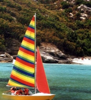  Veleggiata nella cala del Fiume 